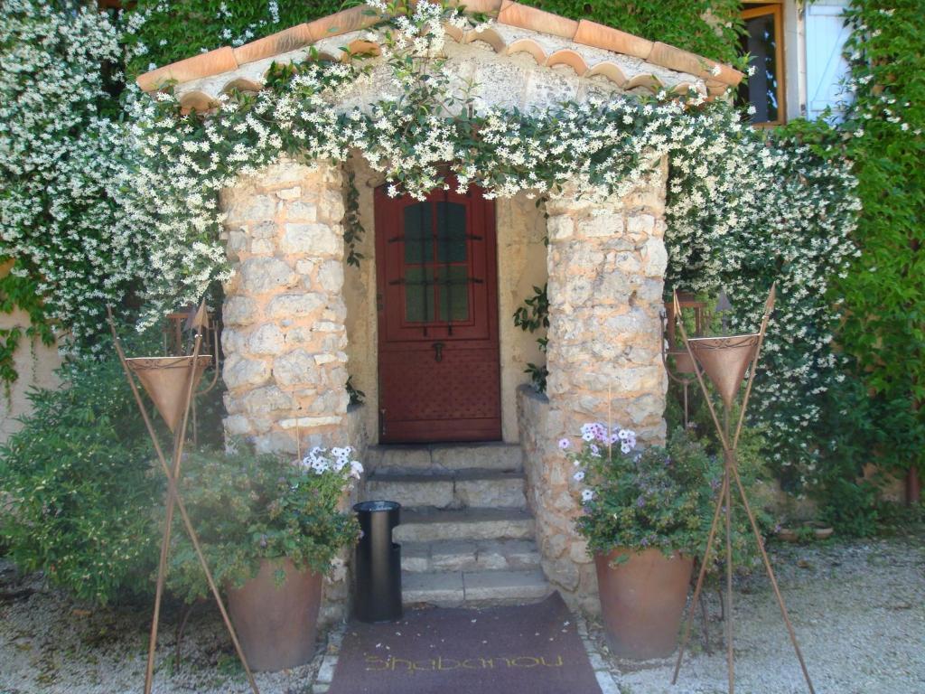 Le Mas Shabanou Bed & Breakfast Roquefort-les-Pins Exterior foto