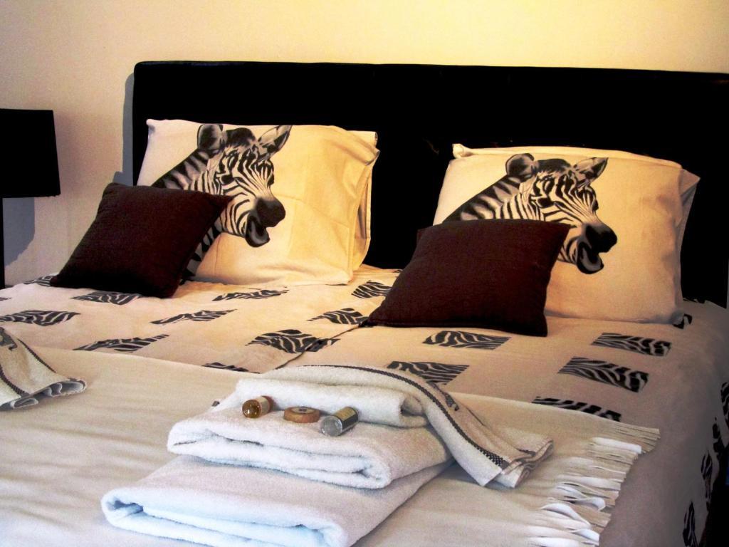 Le Mas Shabanou Bed & Breakfast Roquefort-les-Pins Exterior foto
