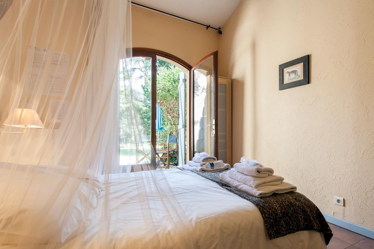 Le Mas Shabanou Bed & Breakfast Roquefort-les-Pins Exterior foto