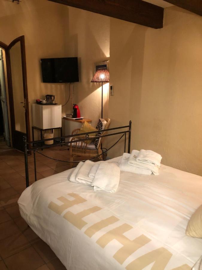 Le Mas Shabanou Bed & Breakfast Roquefort-les-Pins Exterior foto